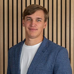 Pickbox-employee-1.jpg
